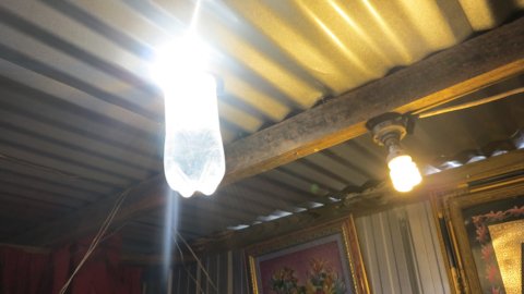 bottiglie come lampadine