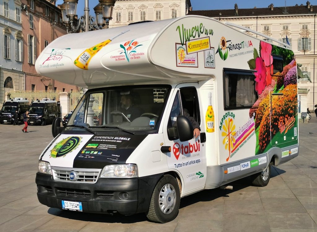 tour rinascITALIA camper