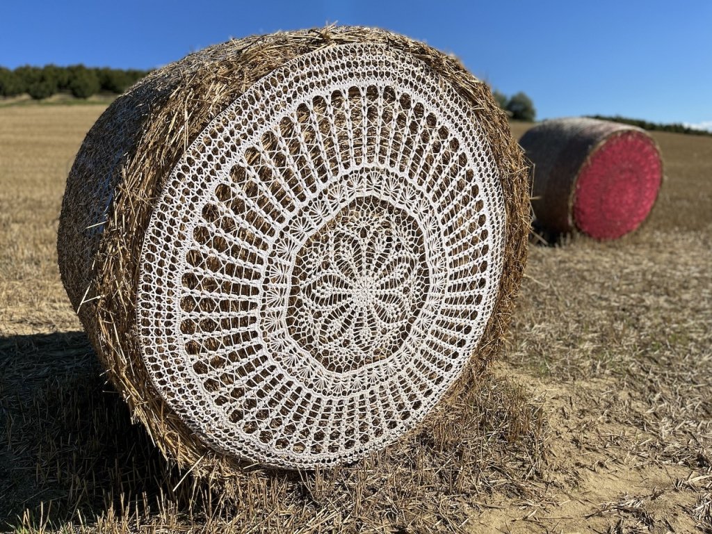balle di fieno uncinetto langhe