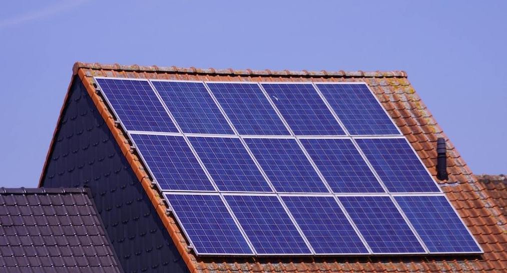 tetto fotovoltaico residenziale pannello solare