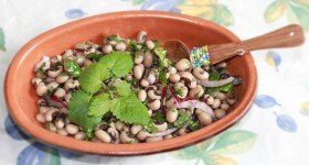 Insalata di fagioli e melissa
